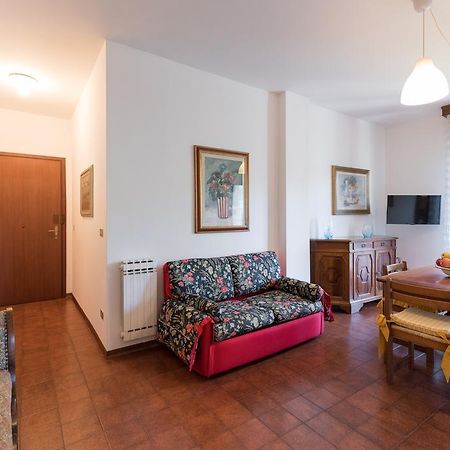 Comfort Beach House Marina di Massa Esterno foto