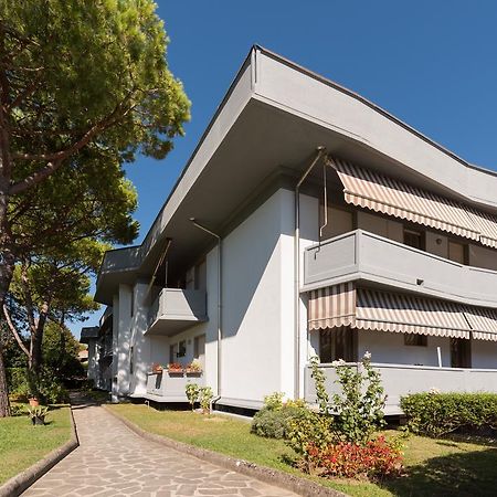 Comfort Beach House Marina di Massa Esterno foto