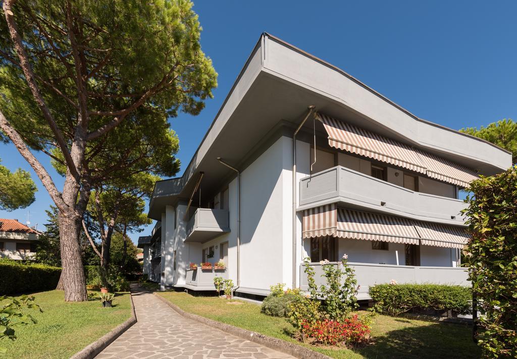 Comfort Beach House Marina di Massa Esterno foto