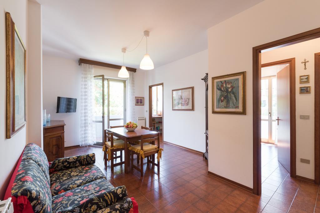 Comfort Beach House Marina di Massa Esterno foto