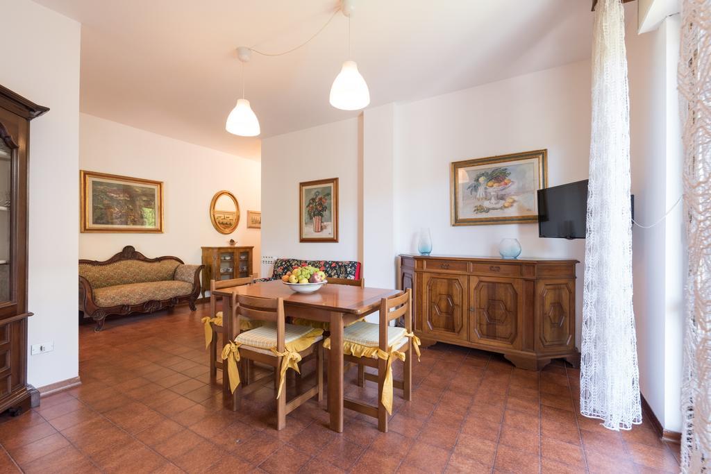 Comfort Beach House Marina di Massa Esterno foto